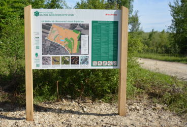 Panneau explicatif de la réserve naturelle