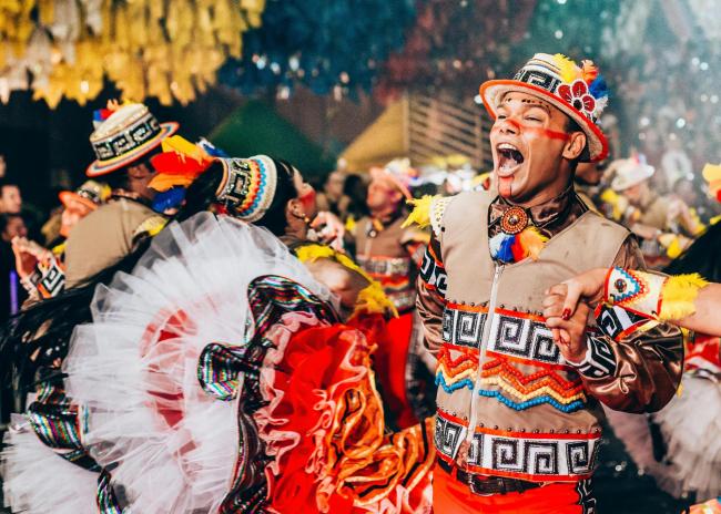 Documentaire sur les carnavals 