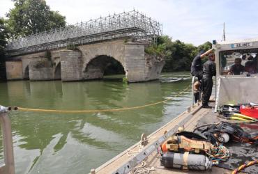 vieux pont travaux subaquatiques